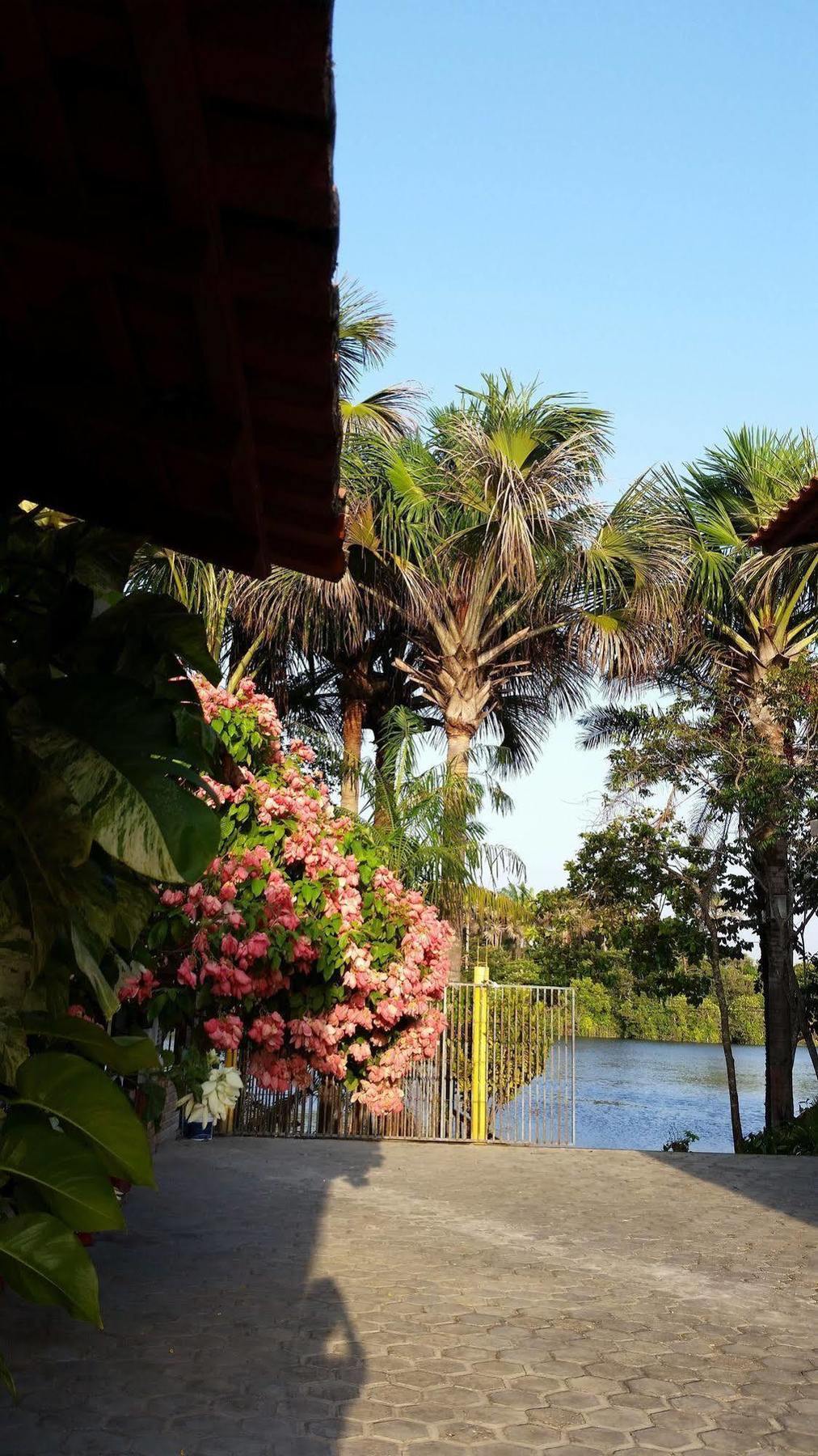 Chale Marinas Hotel Barreirinhas Exterior photo